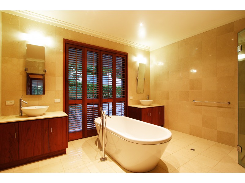 65 Robertson Place, Fig Tree Pocket QLD 4069