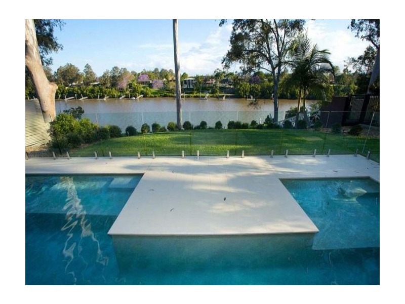 35 Kingfisher Place, Kenmore QLD 4069