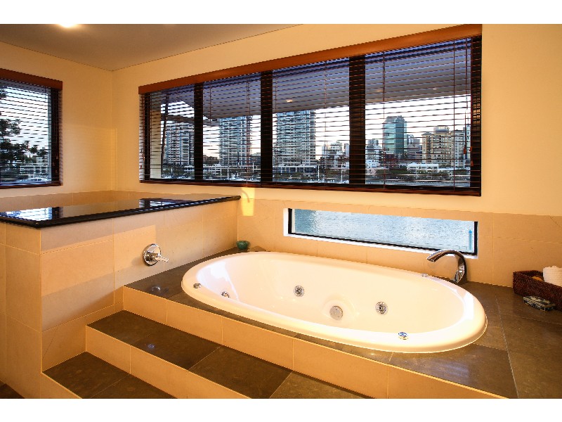 17 Julius Street, New Farm QLD 4005