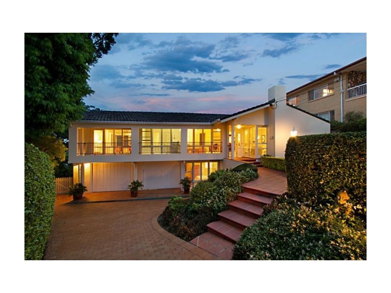 31 Glencairn Avenue, Indooroopilly QLD 4068