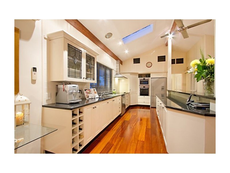 31 Glencairn Avenue, Indooroopilly QLD 4068