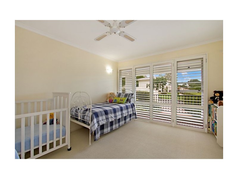 31 Glencairn Avenue, Indooroopilly QLD 4068