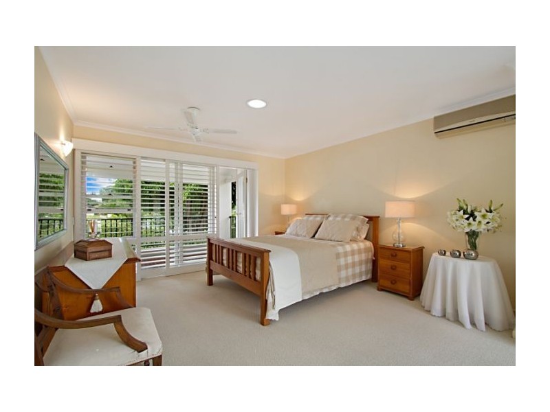 31 Glencairn Avenue, Indooroopilly QLD 4068