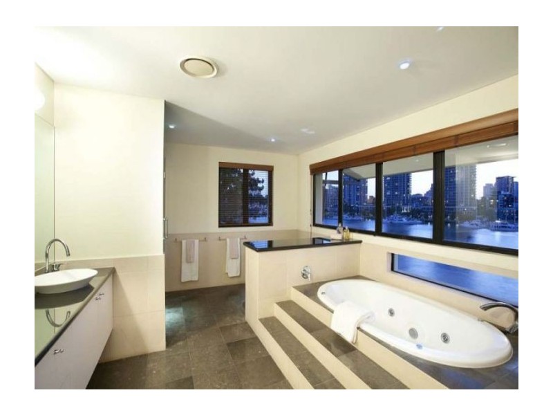 17 Julius Street, New Farm QLD 4005