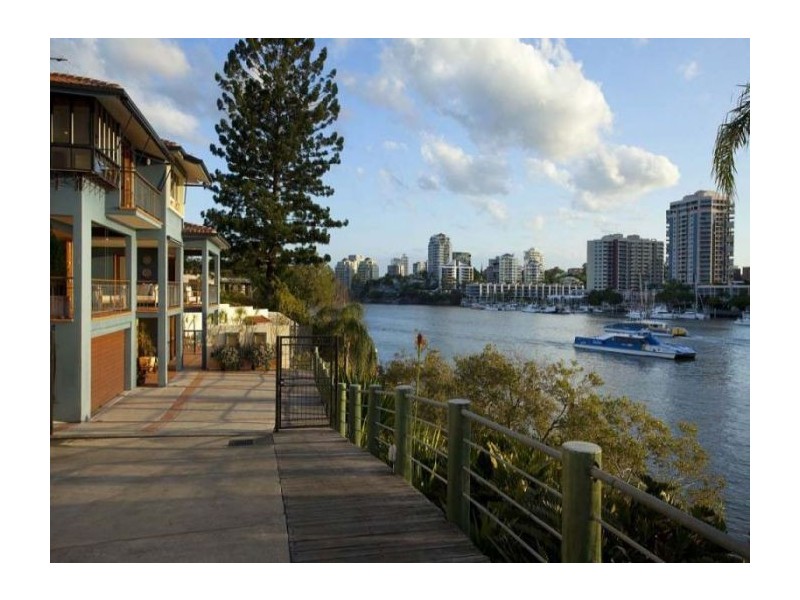 17 Julius Street, New Farm QLD 4005