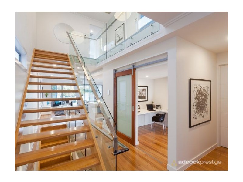 11 Avebury Street, West End QLD 4101