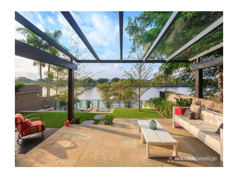 32 Hiron Street, St Lucia QLD 4067