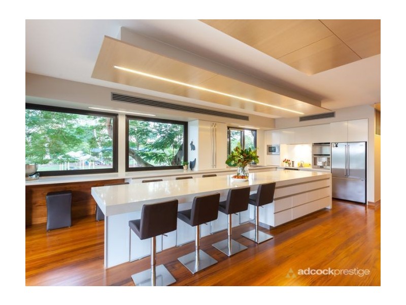 32 Hiron Street, St Lucia QLD 4067