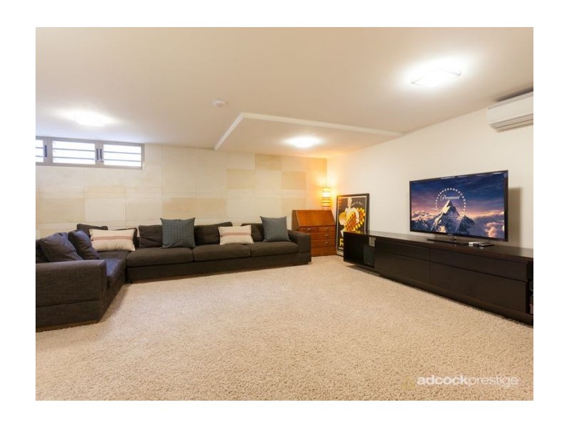 32 Hiron Street, St Lucia QLD 4067