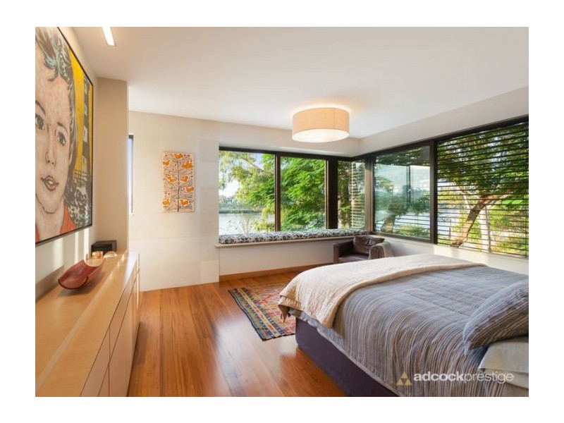 32 Hiron Street, St Lucia QLD 4067