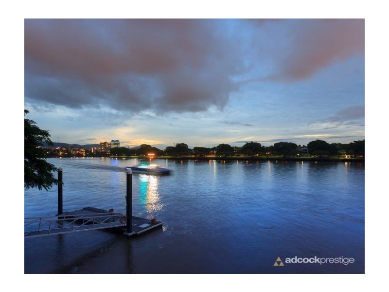 32 Hiron Street, St Lucia QLD 4067