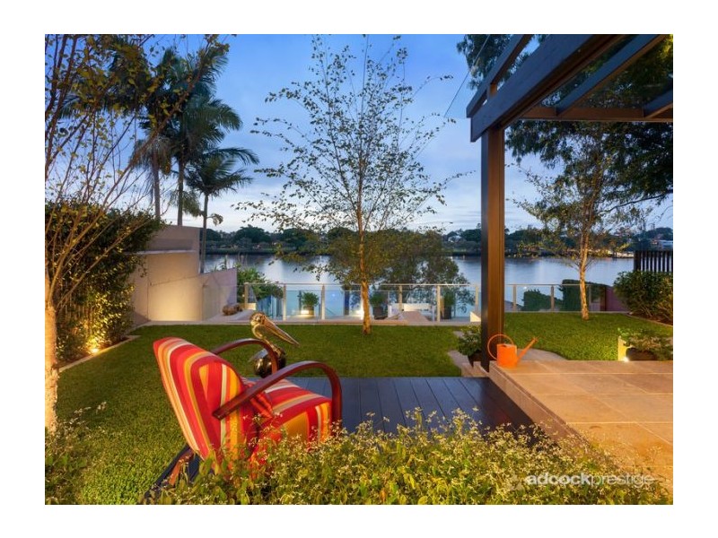 32 Hiron Street, St Lucia QLD 4067