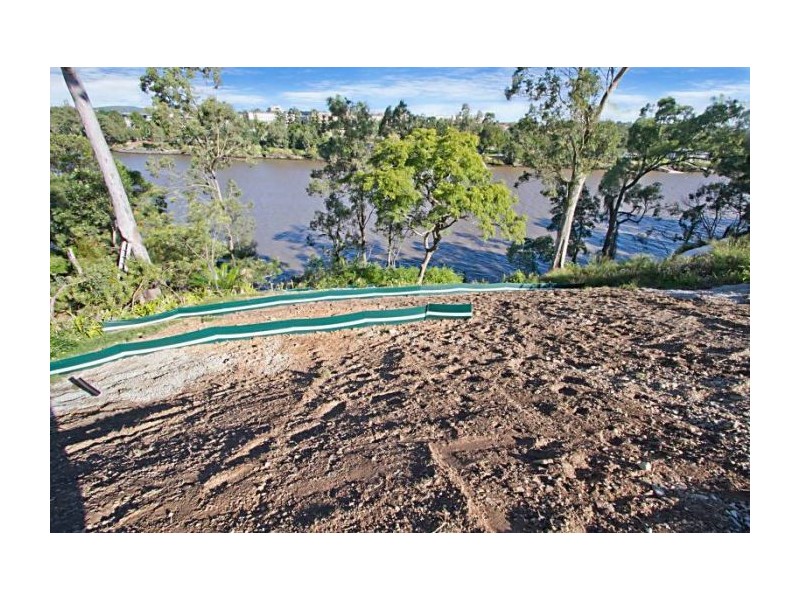 3 Fraser Terrace, Highgate Hill QLD 4101