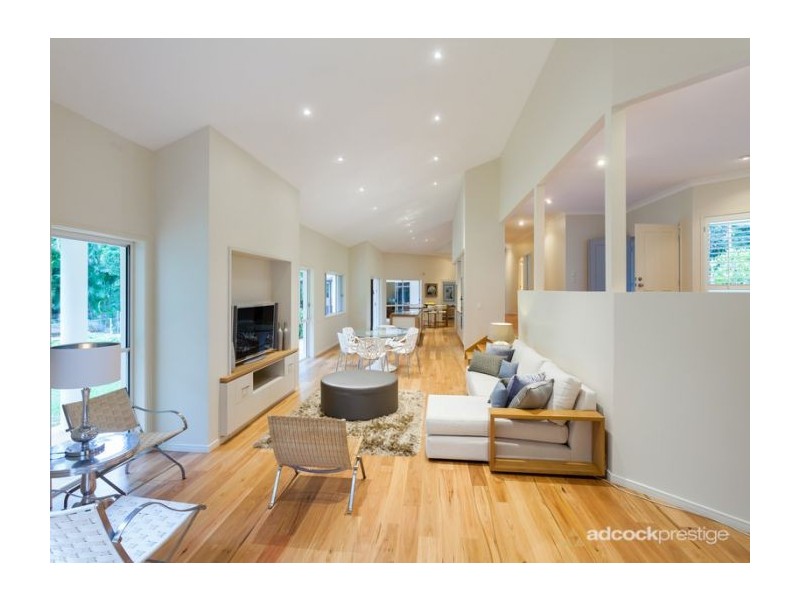 23 Wybelenna Street, Brookfield QLD 4069