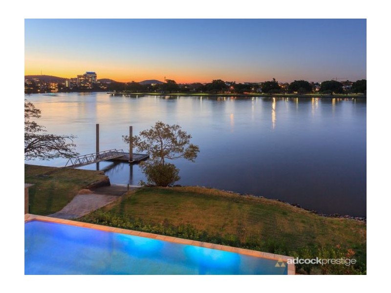 10-12 Hiron Street, St Lucia QLD 4067