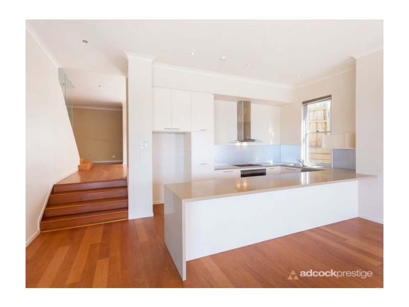 10-12 Hiron Street, St Lucia QLD 4067