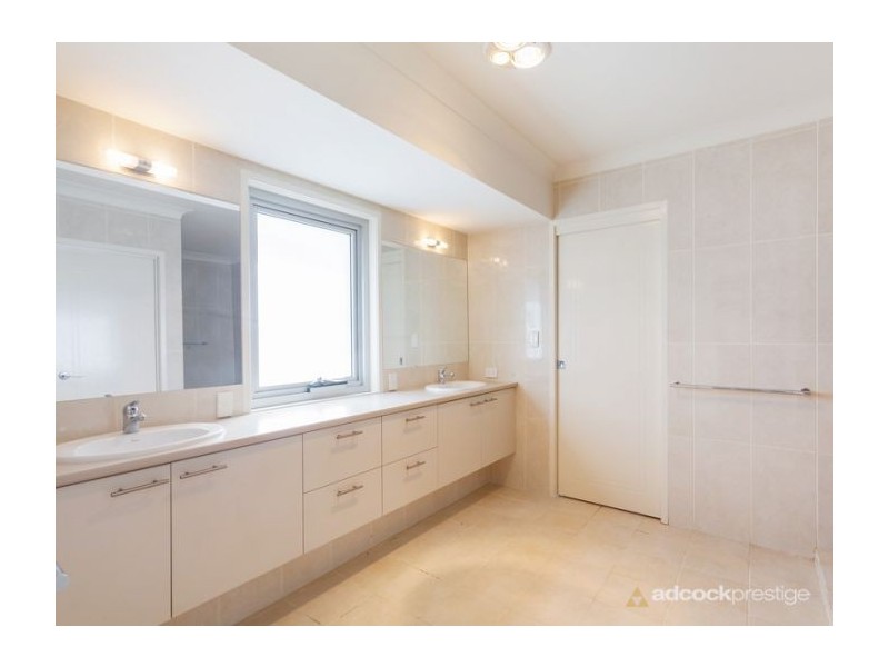 10-12 Hiron Street, St Lucia QLD 4067