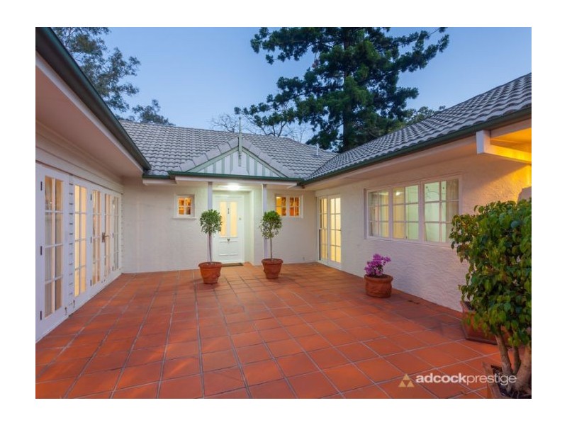 36 Twigg Street, Indooroopilly QLD 4068