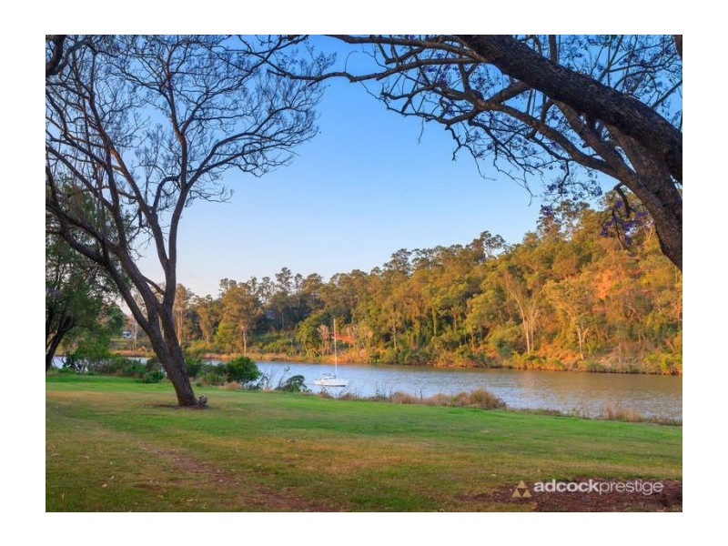 21 Mandalay Street, Fig Tree Pocket QLD 4069