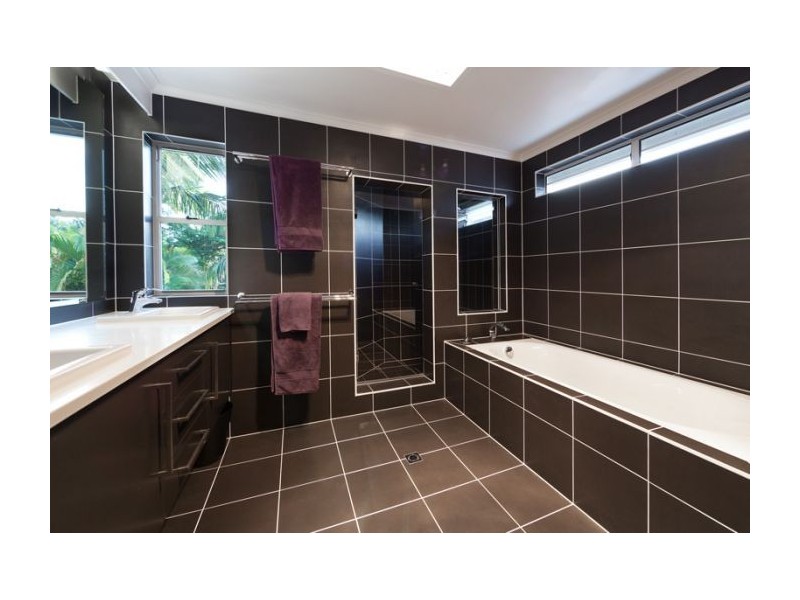 21 Mandalay Street, Fig Tree Pocket QLD 4069