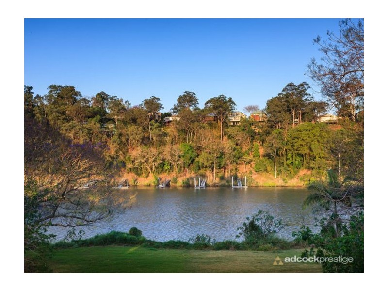 21 Mandalay Street, Fig Tree Pocket QLD 4069