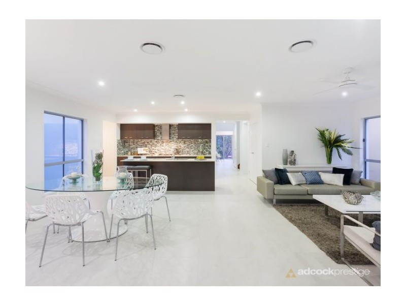 46 Dell Road, St Lucia QLD 4067