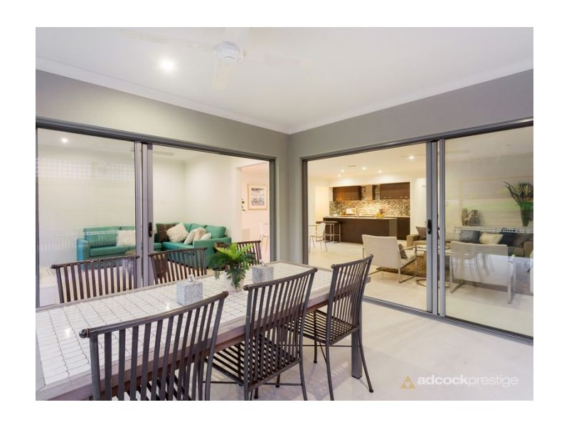 46 Dell Road, St Lucia QLD 4067