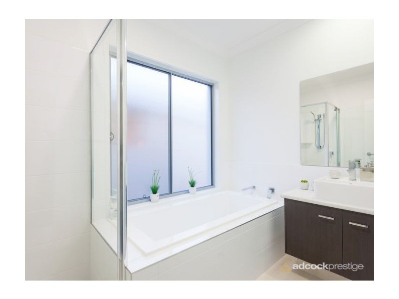 46 Dell Road, St Lucia QLD 4067