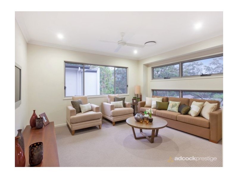 44 Dell Road, St Lucia QLD 4067