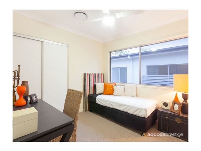 44 Dell Road, St Lucia QLD 4067