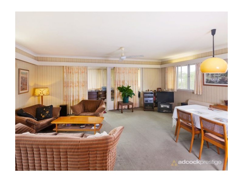 16 Mavis Street, St Lucia QLD 4067