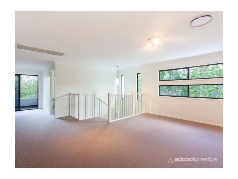 57 Boomerang Road, St Lucia QLD 4067