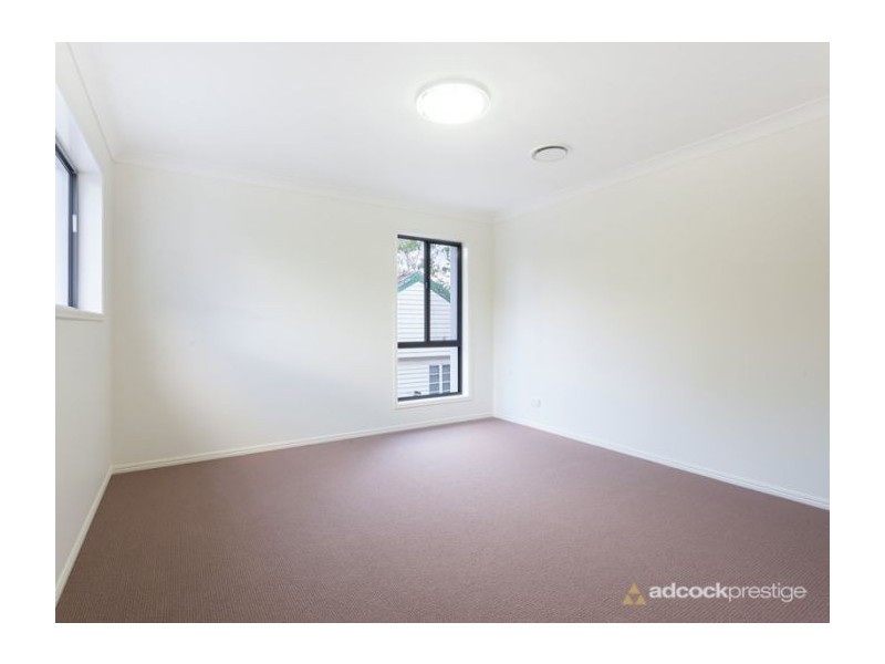 57 Boomerang Road, St Lucia QLD 4067