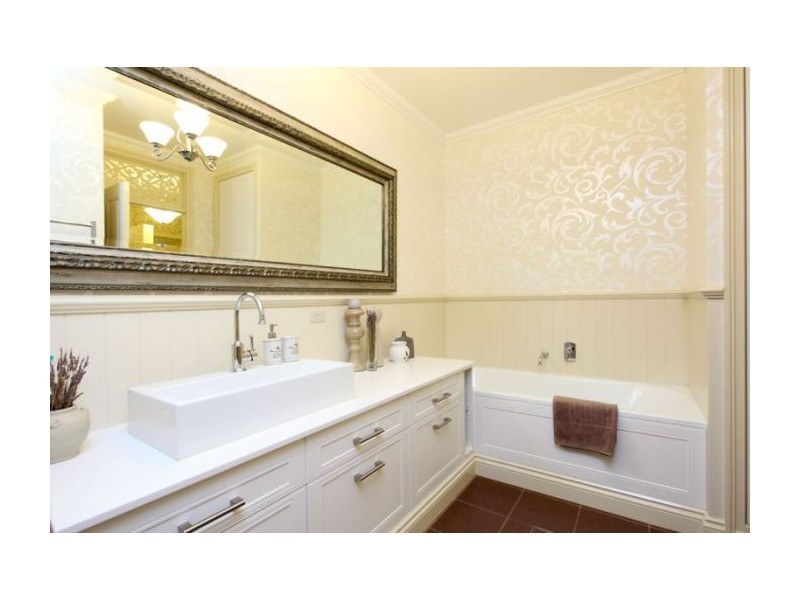 12 Golding Street, Toowong QLD 4066