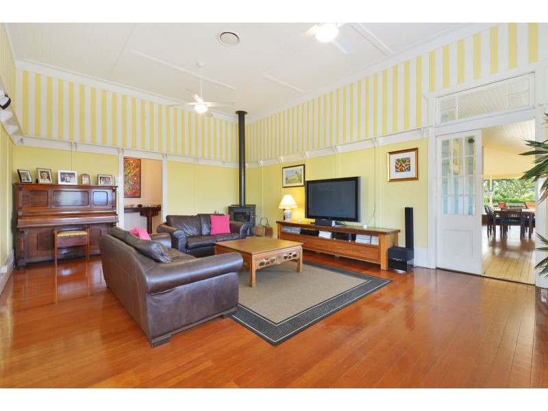 18 Kew Street, Indooroopilly QLD 4068