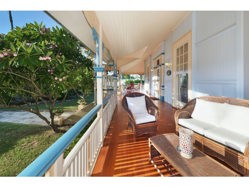 18 Kew Street, Indooroopilly QLD 4068