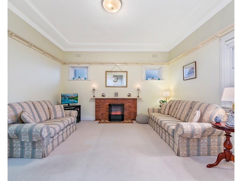 10 Buena Vista Avenue, Denistone NSW 2114