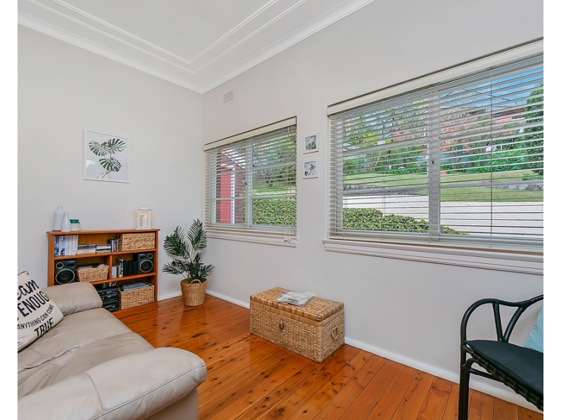 10 Buena Vista Avenue, Denistone NSW 2114