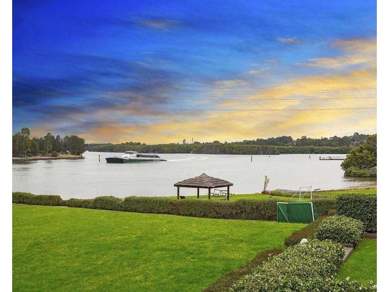 102 Lancaster Avenue, Melrose Park NSW 2114