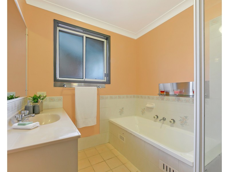 43 Woldhuis Street, Quakers Hill NSW 2763