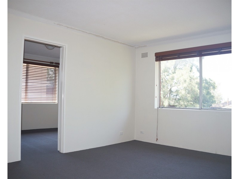 11/2 Adelaide Street, West Ryde NSW 2114