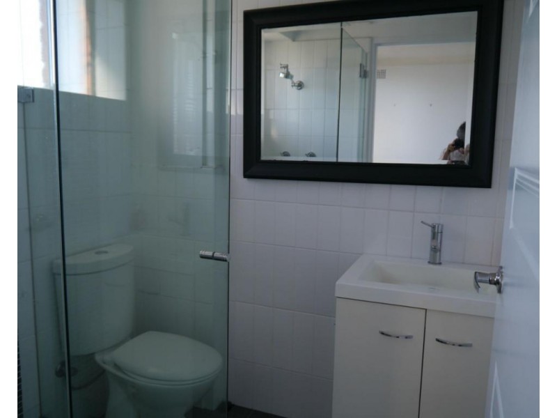 8/2 Adelaide Street, West Ryde NSW 2114