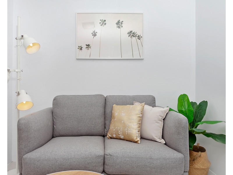 2/10 Bank Street, Meadowbank NSW 2114