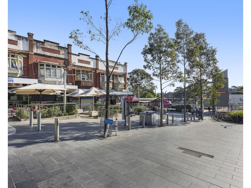 2/10 Bank Street, Meadowbank NSW 2114