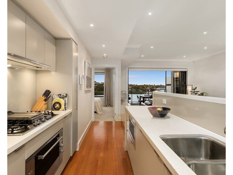 26/2 Bay Drive, Meadowbank NSW 2114