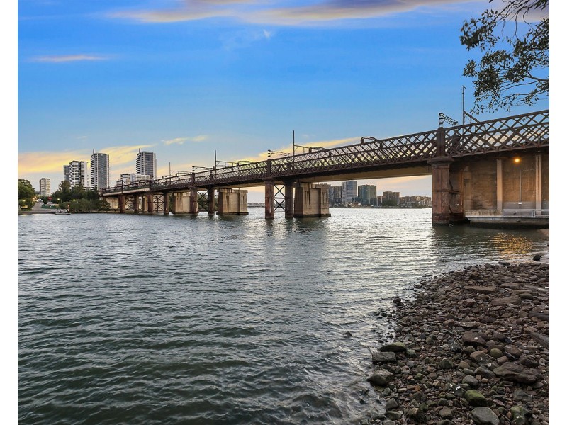 26/2 Bay Drive, Meadowbank NSW 2114