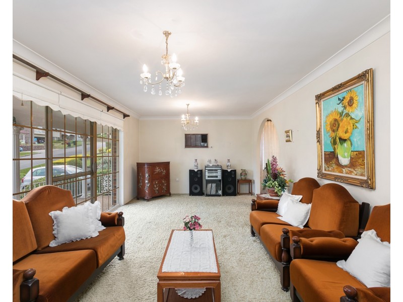 32 Luculia Avenue, Baulkham Hills NSW 2153