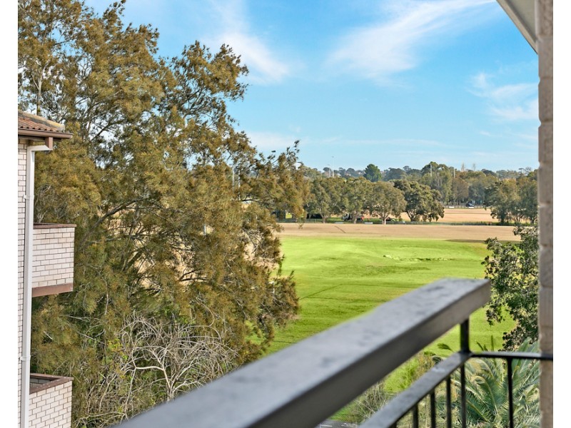 9/22 Meadow Crescent, Meadowbank NSW 2114