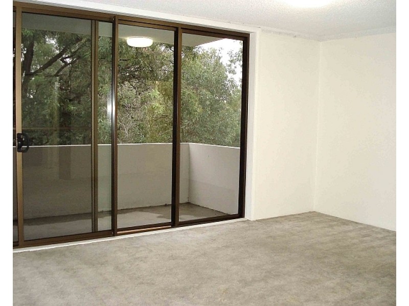 12/12 Meadow Crescent, Meadowbank NSW 2114