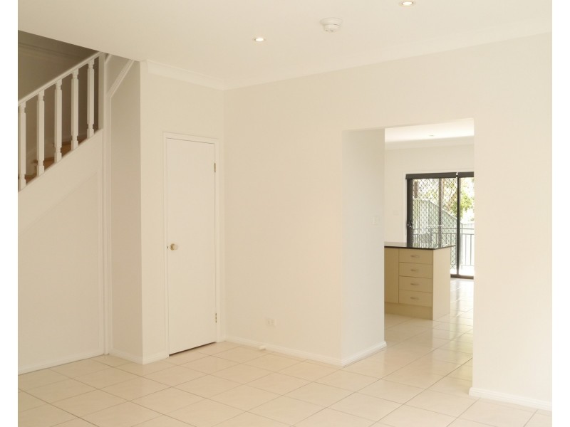 2/14 Swan Street, Rydalmere NSW 2116